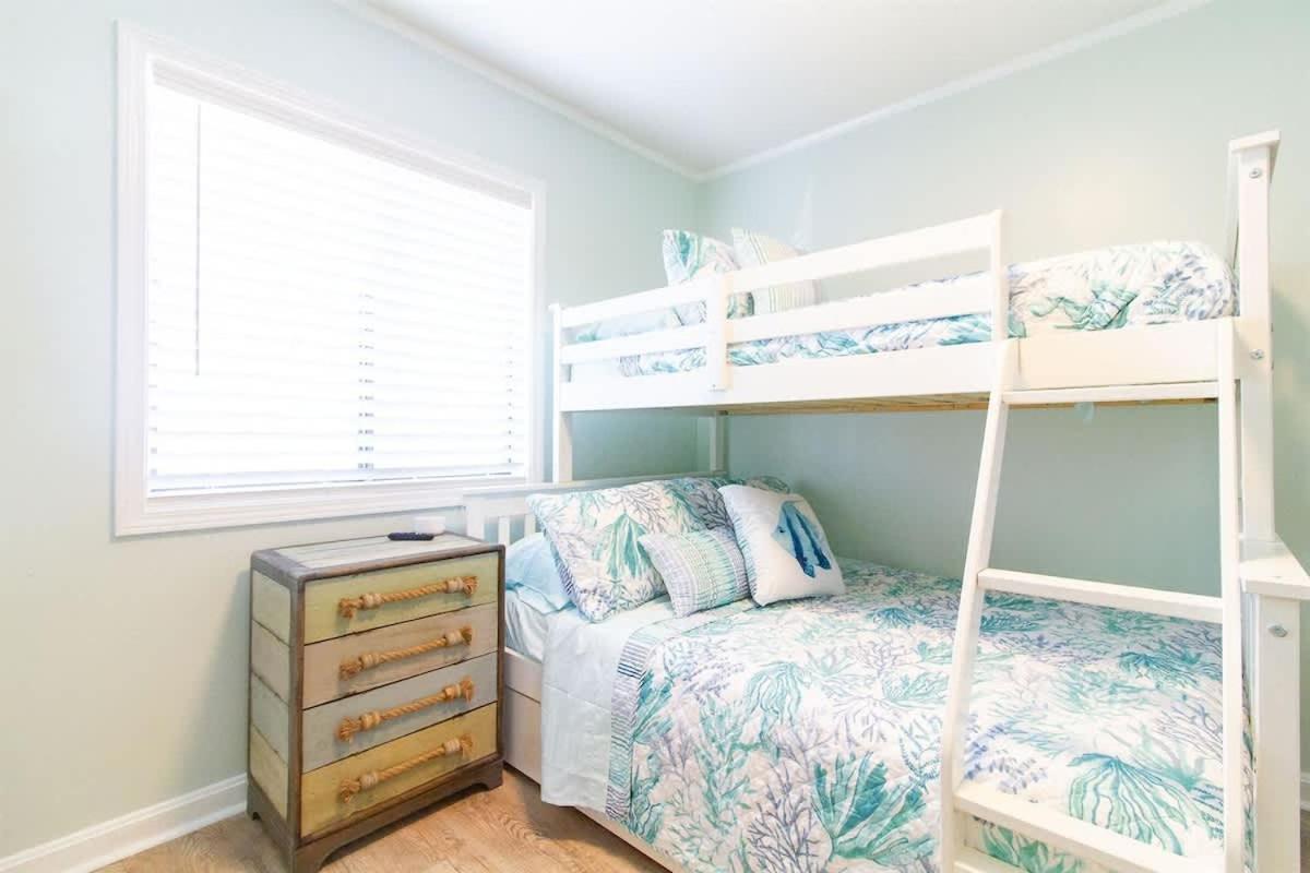 Beach Harbour 16 @ The Carolina Beach Boardwalk - Full Remodel! ภายนอก รูปภาพ