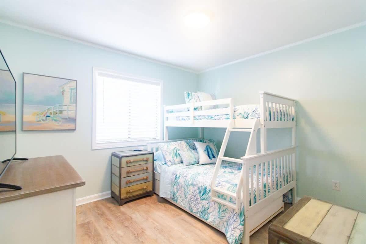 Beach Harbour 16 @ The Carolina Beach Boardwalk - Full Remodel! ภายนอก รูปภาพ